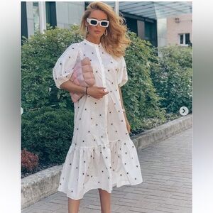 Zara White Midi Dress plum/grayish flowers